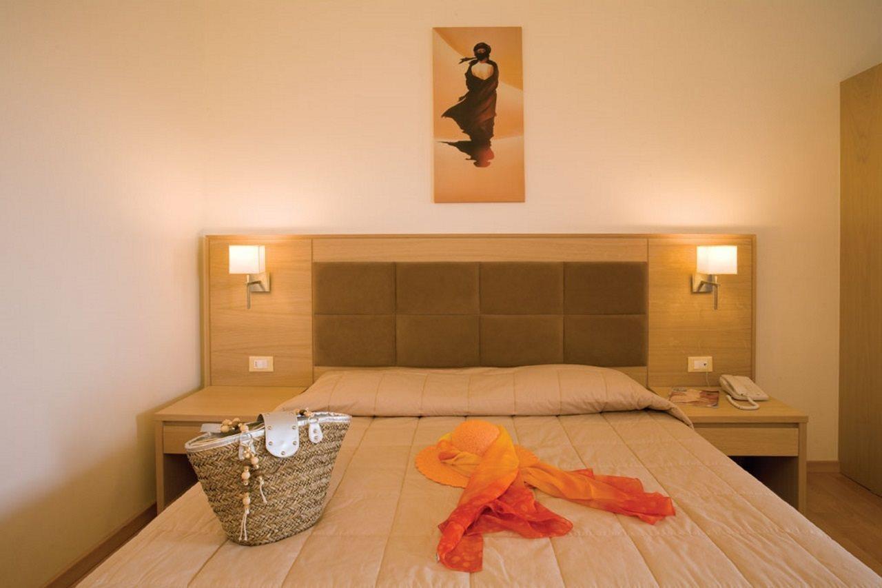 Lomeniz Hotel Rhodes City Bagian luar foto